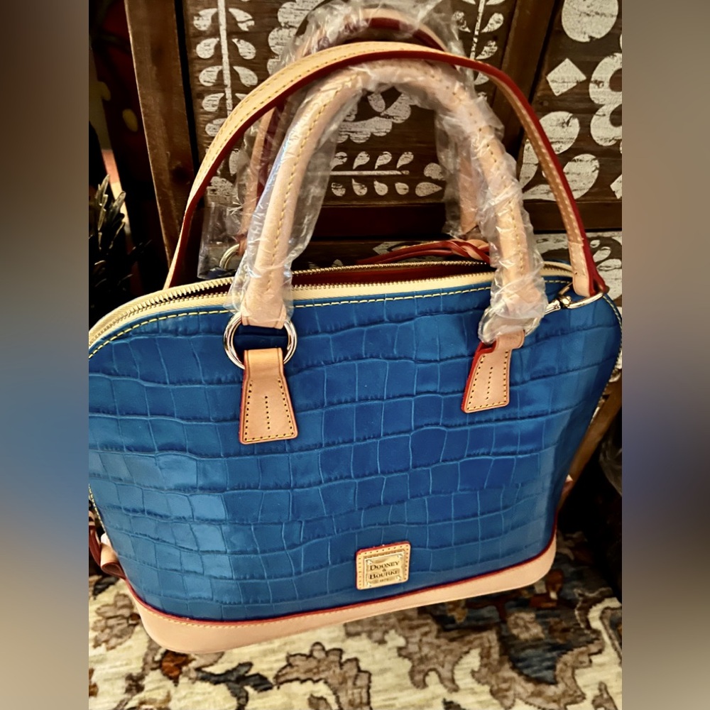 Dooney & Burke Marine Blue Zip satchel W matching card & keychain -NWT
